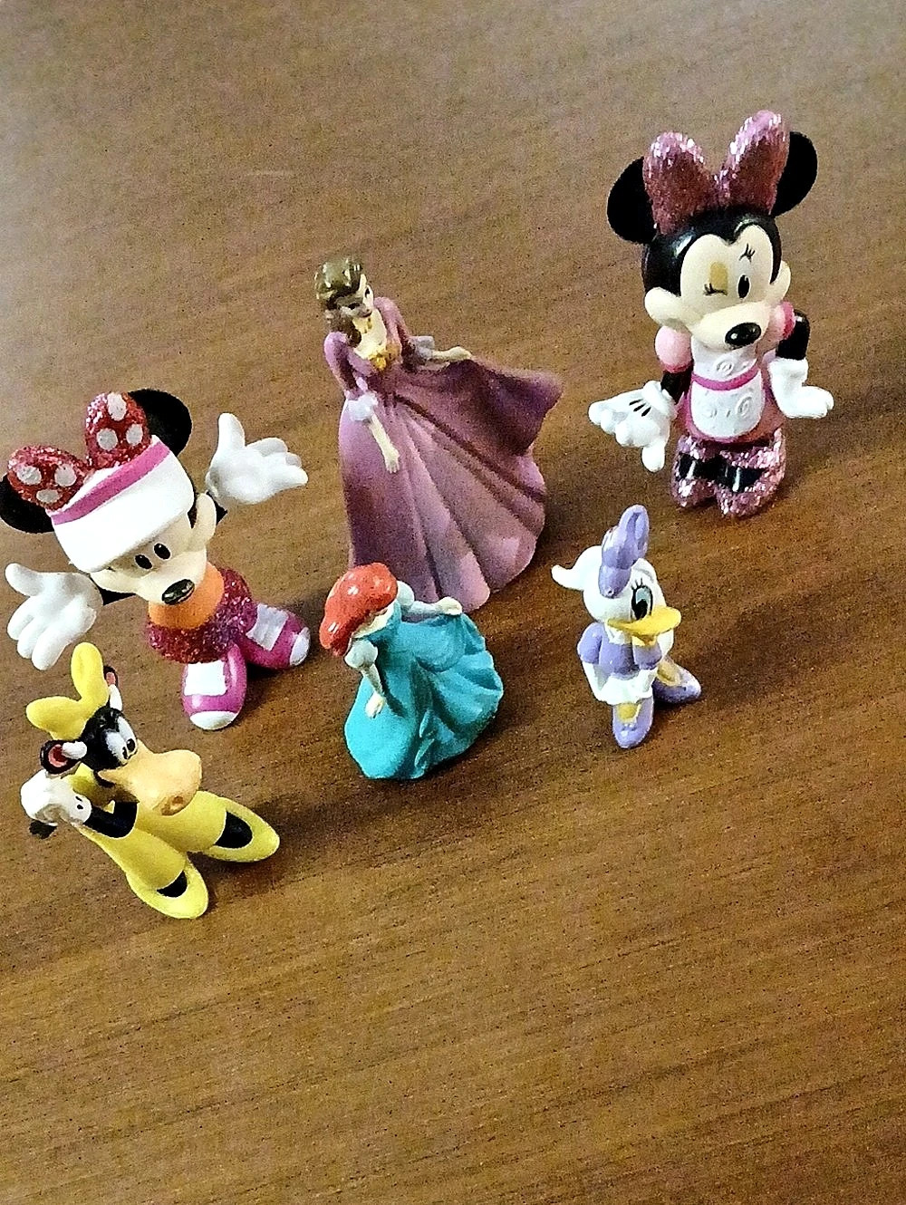 Lot Of 6 Disney Character Figures Minnie Mouse, Caravelle, Daisy , Ariel Etc.